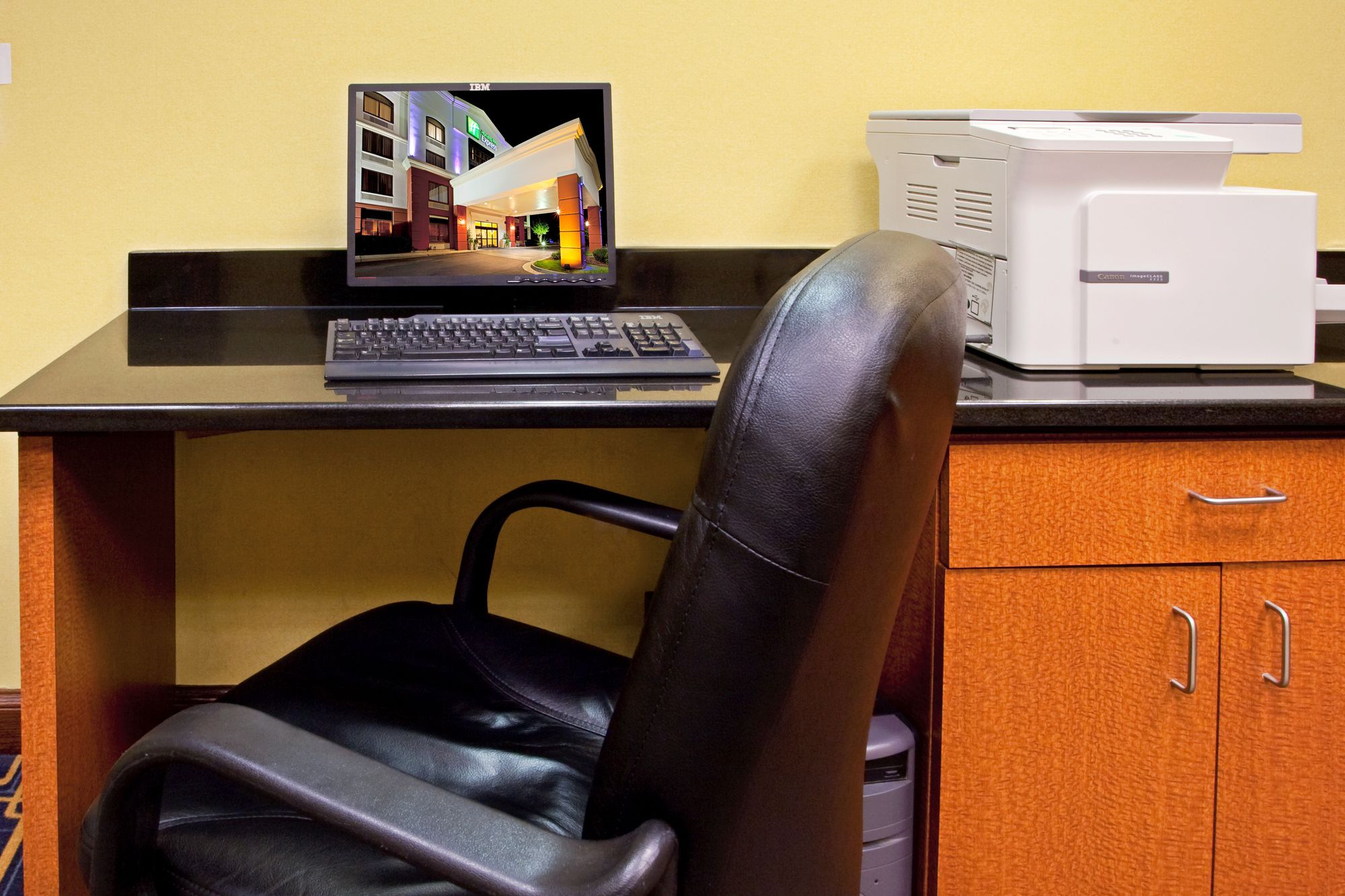 Holiday Inn Express Richmond Airport