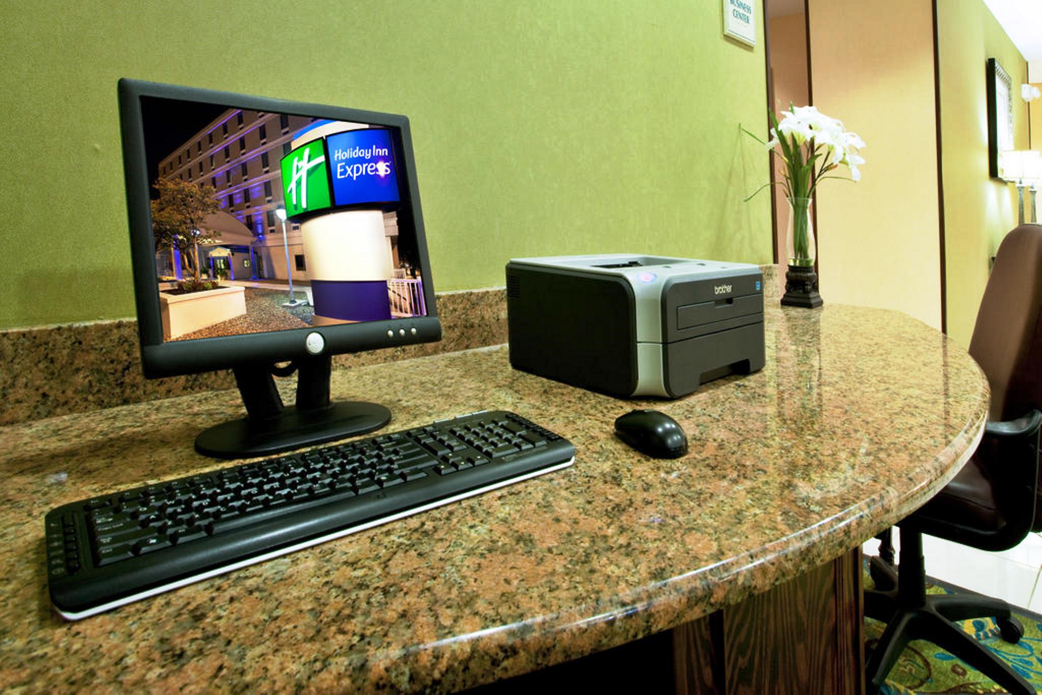 Holiday Inn Express Richmond - Downtown