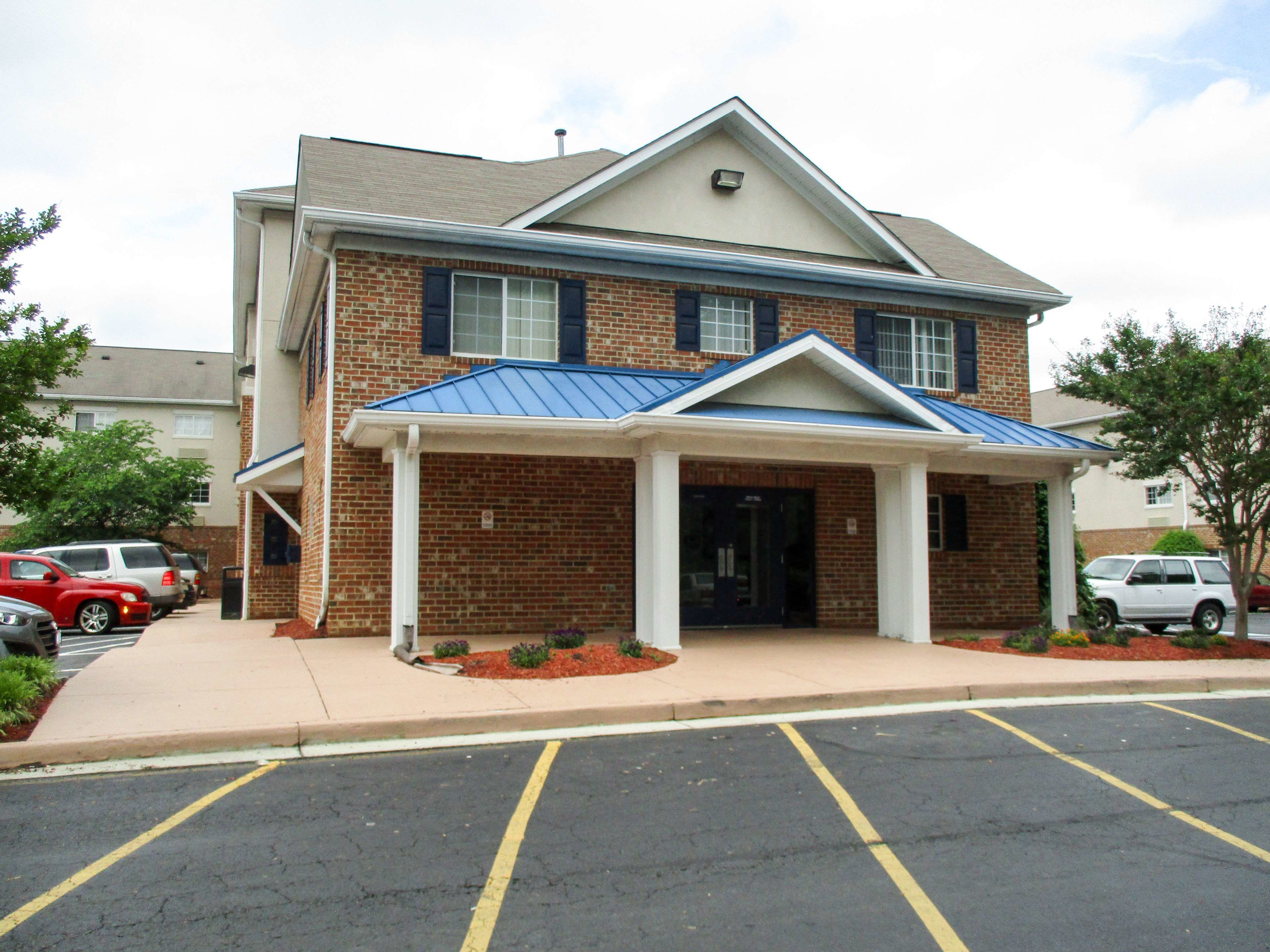 Studio 6 Richmond, VA - I-64 West