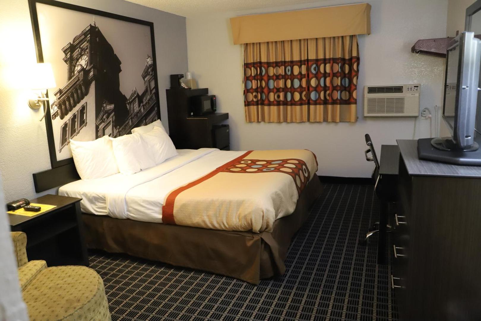 Super 8 by Wyndham Richmond Airport VA