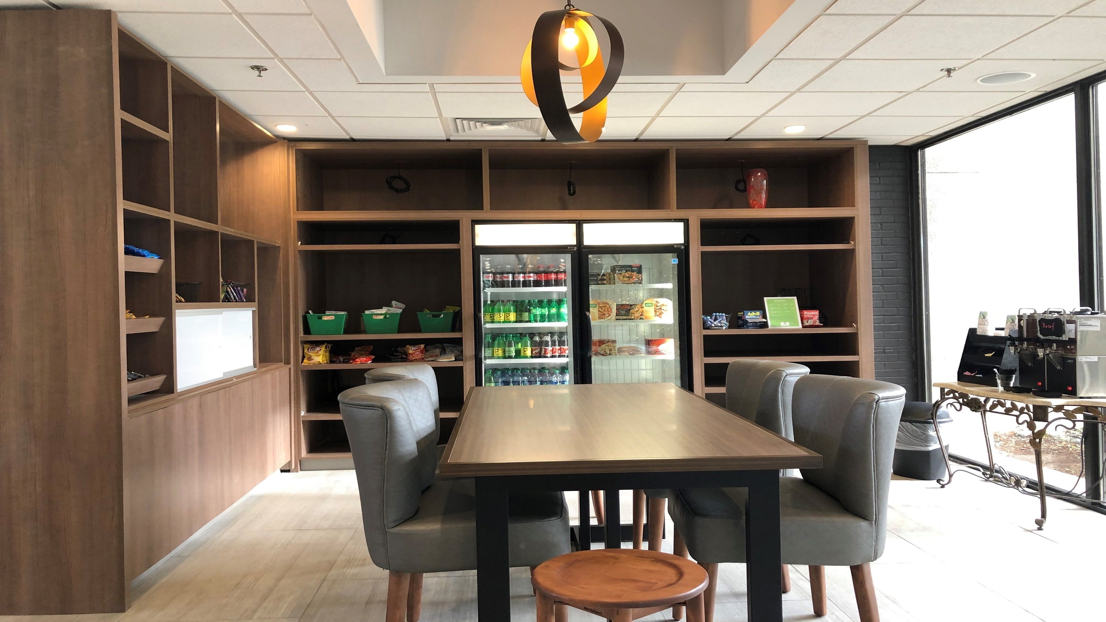 Holiday Inn Roanoke Airport-Conference CTR