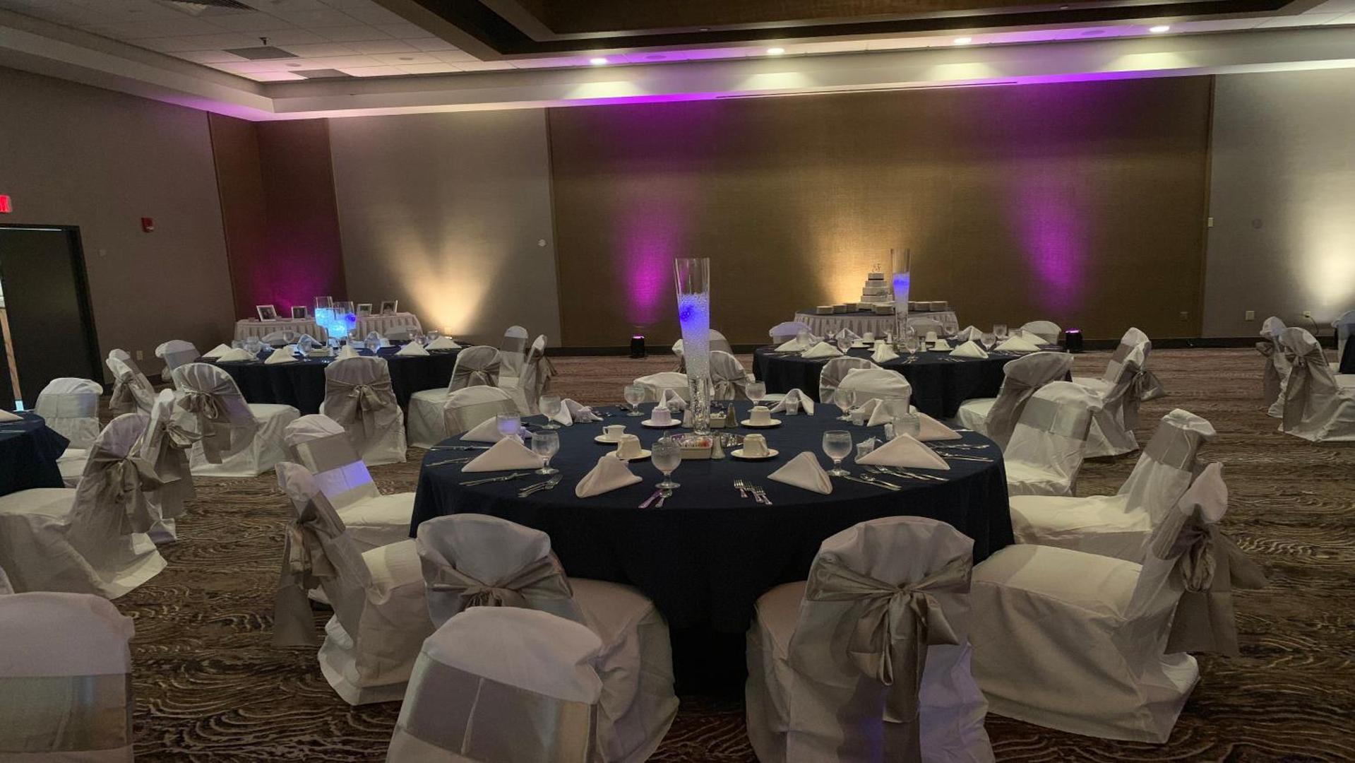 Holiday Inn Roanoke Airport-Conference CTR