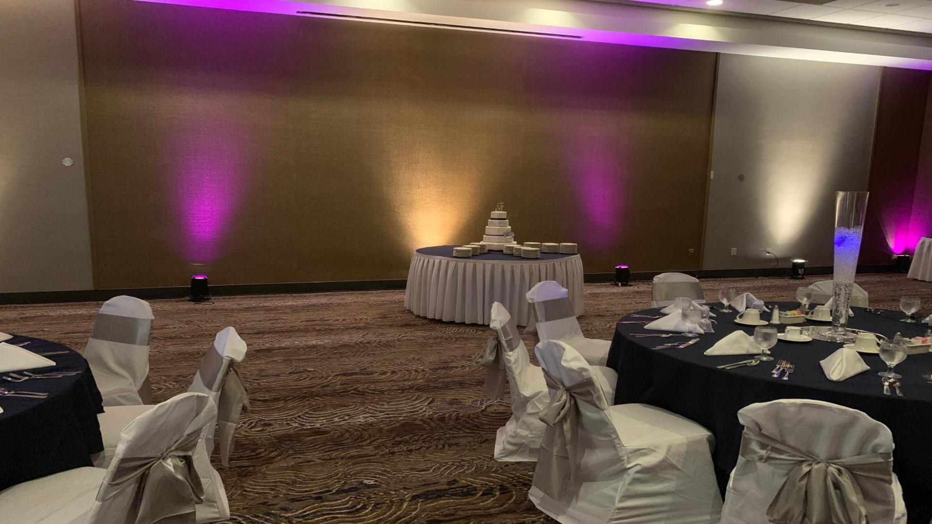 Holiday Inn Roanoke Airport-Conference CTR