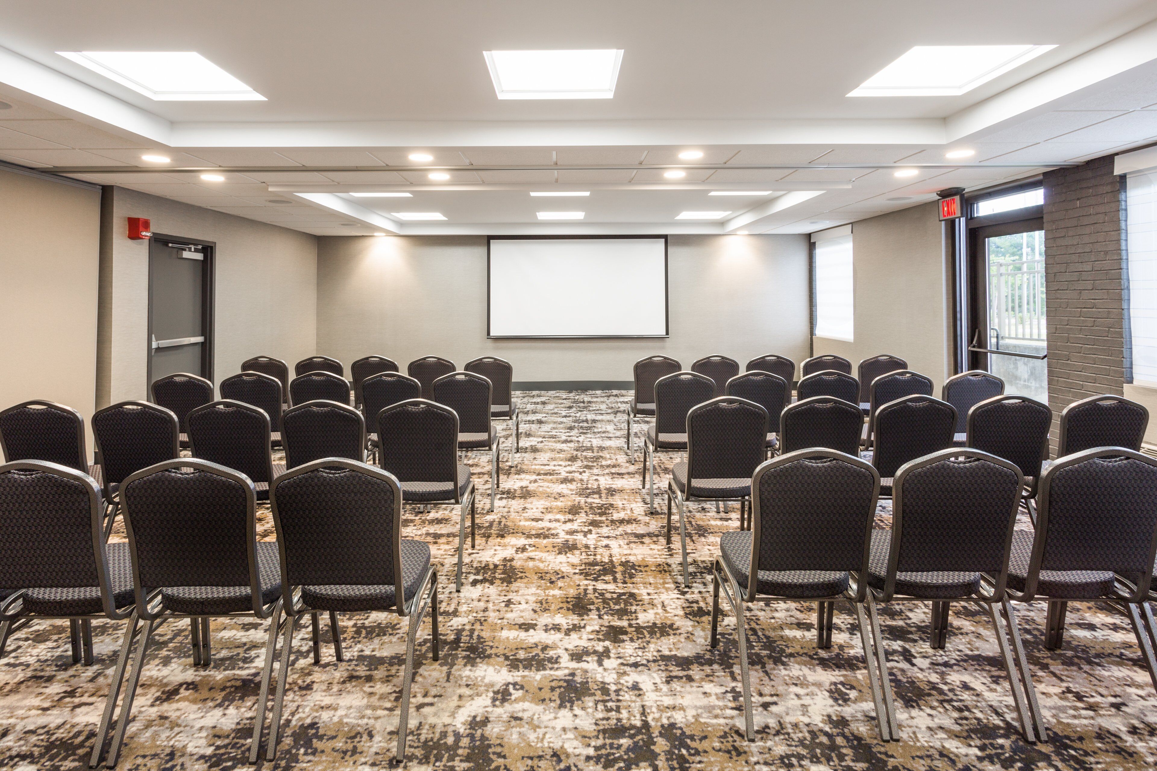 Candlewood Suites - Roanoke - Valley View, an IHG Hotel