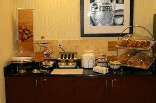 Hampton Inn Richmond - Airport