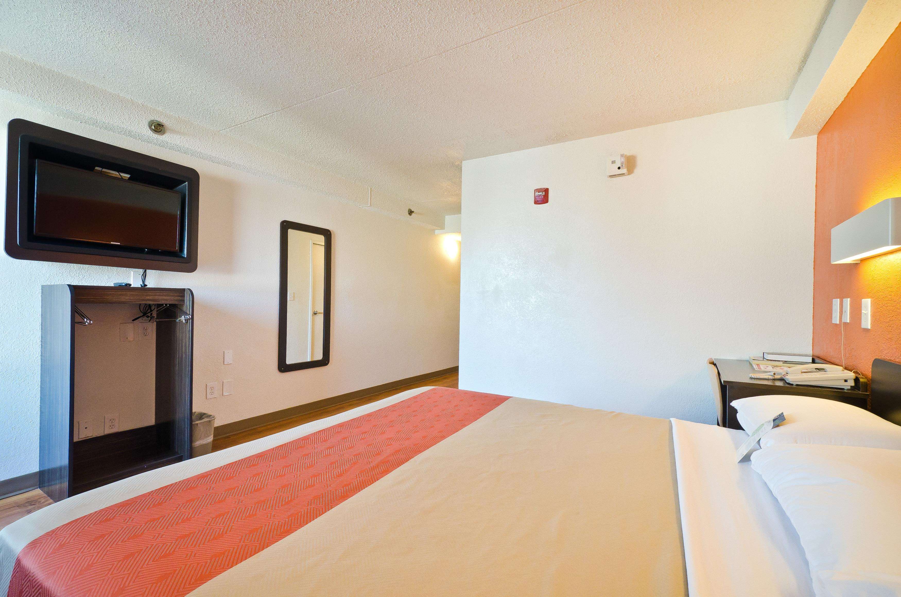Motel 6 Springfield, VA - Washington DC Southwest