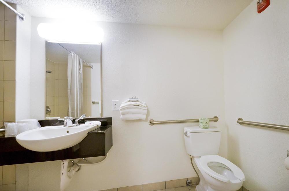 Motel 6 Springfield, VA - Washington DC Southwest