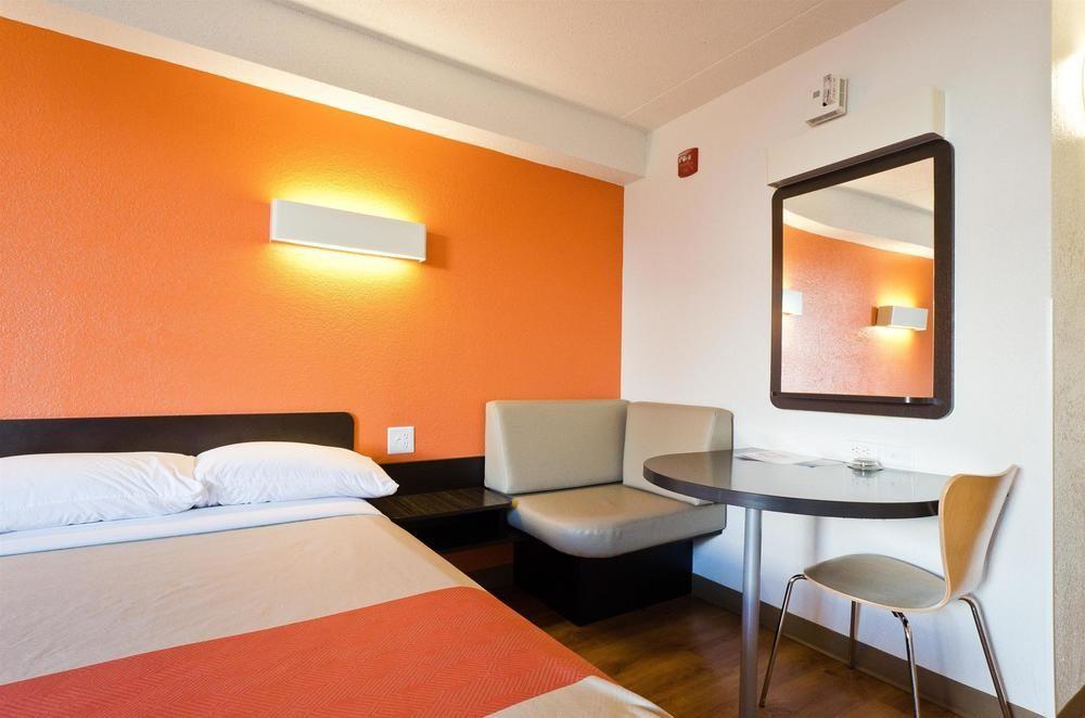 Motel 6 Springfield, VA - Washington DC Southwest