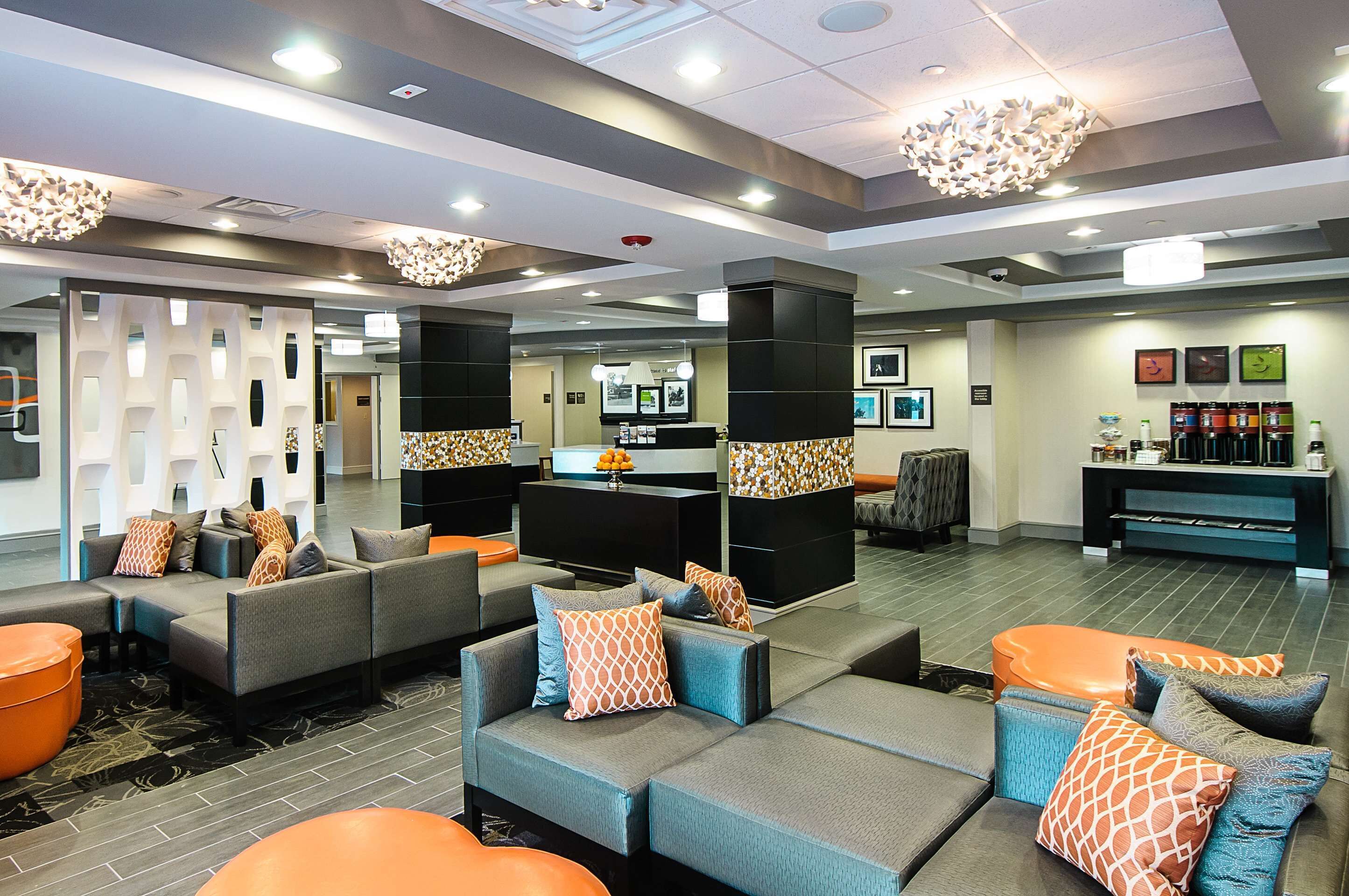 Hampton Inn Stafford/Quantico & Conference Center