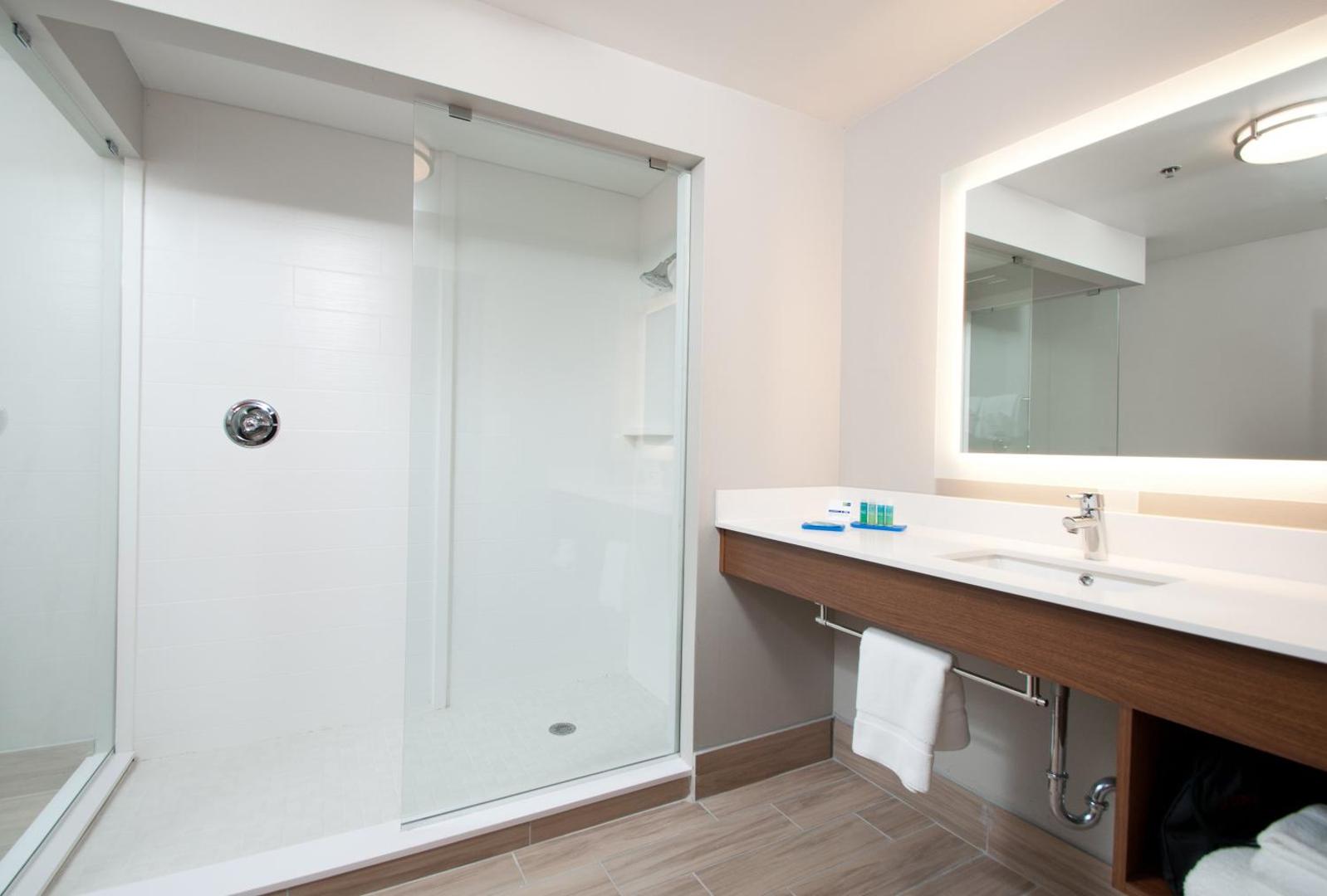 Holiday Inn Express Quantico - Stafford