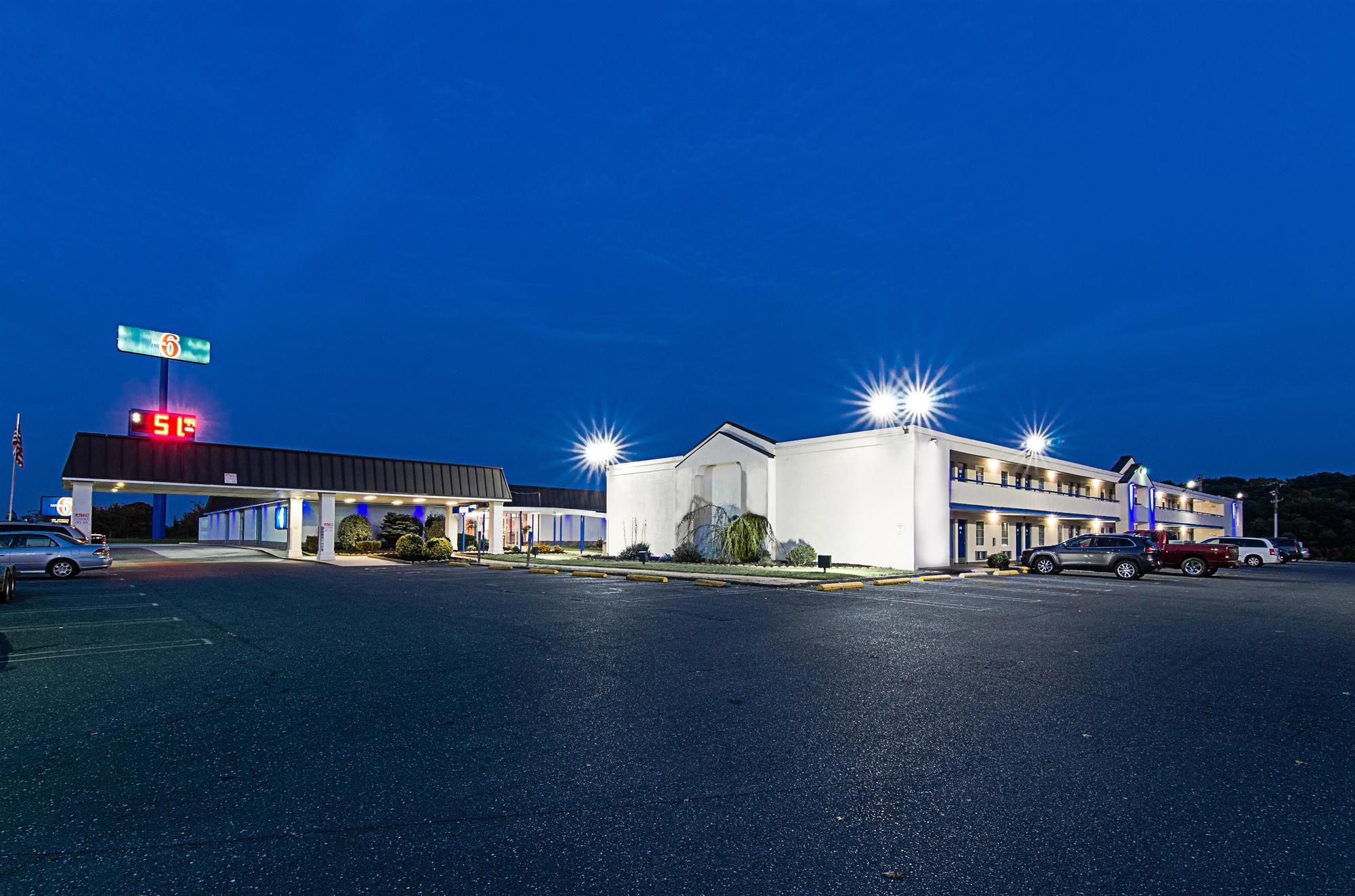 Motel 6