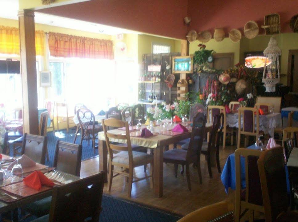Ubon Thai Victorian Inn