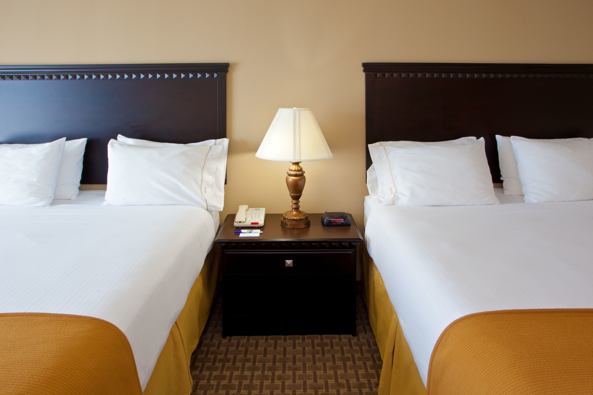 Holiday Inn Express & Suites Tappahannock