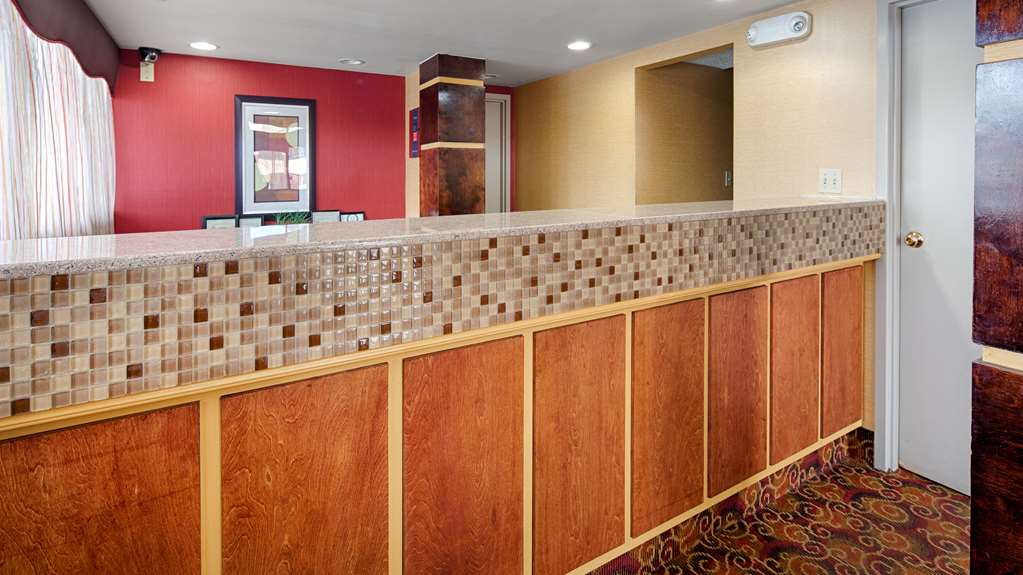Best Western Center Inn