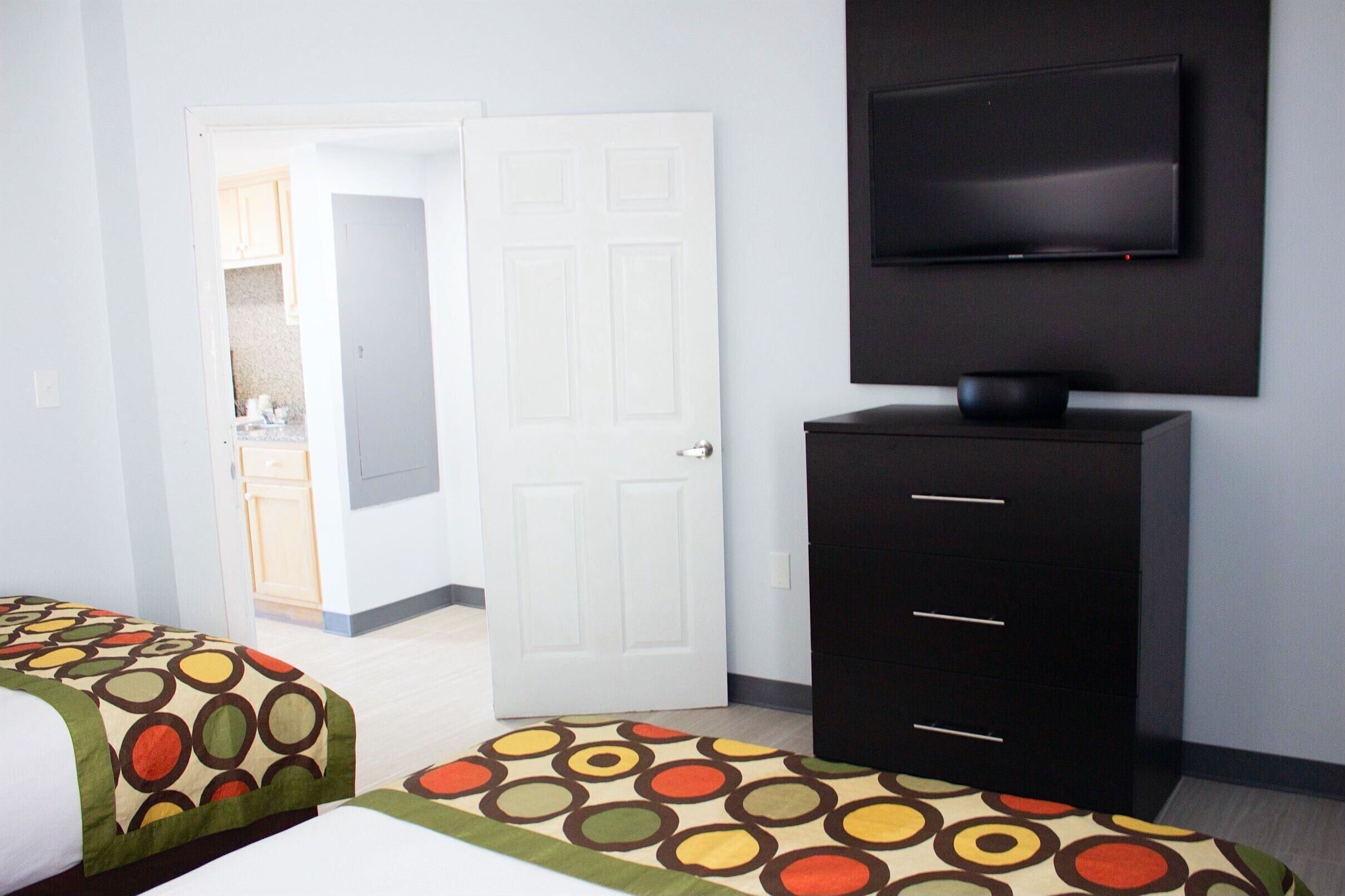 Sun and Sand Resort Oceanfront Suites