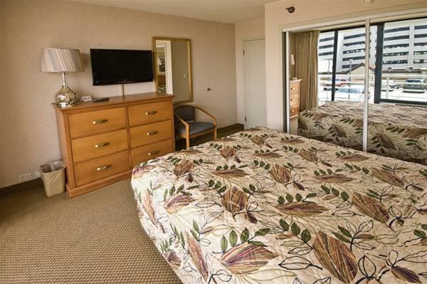 Four Sails Resort