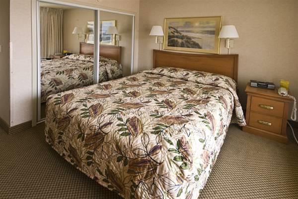 Four Sails Resort