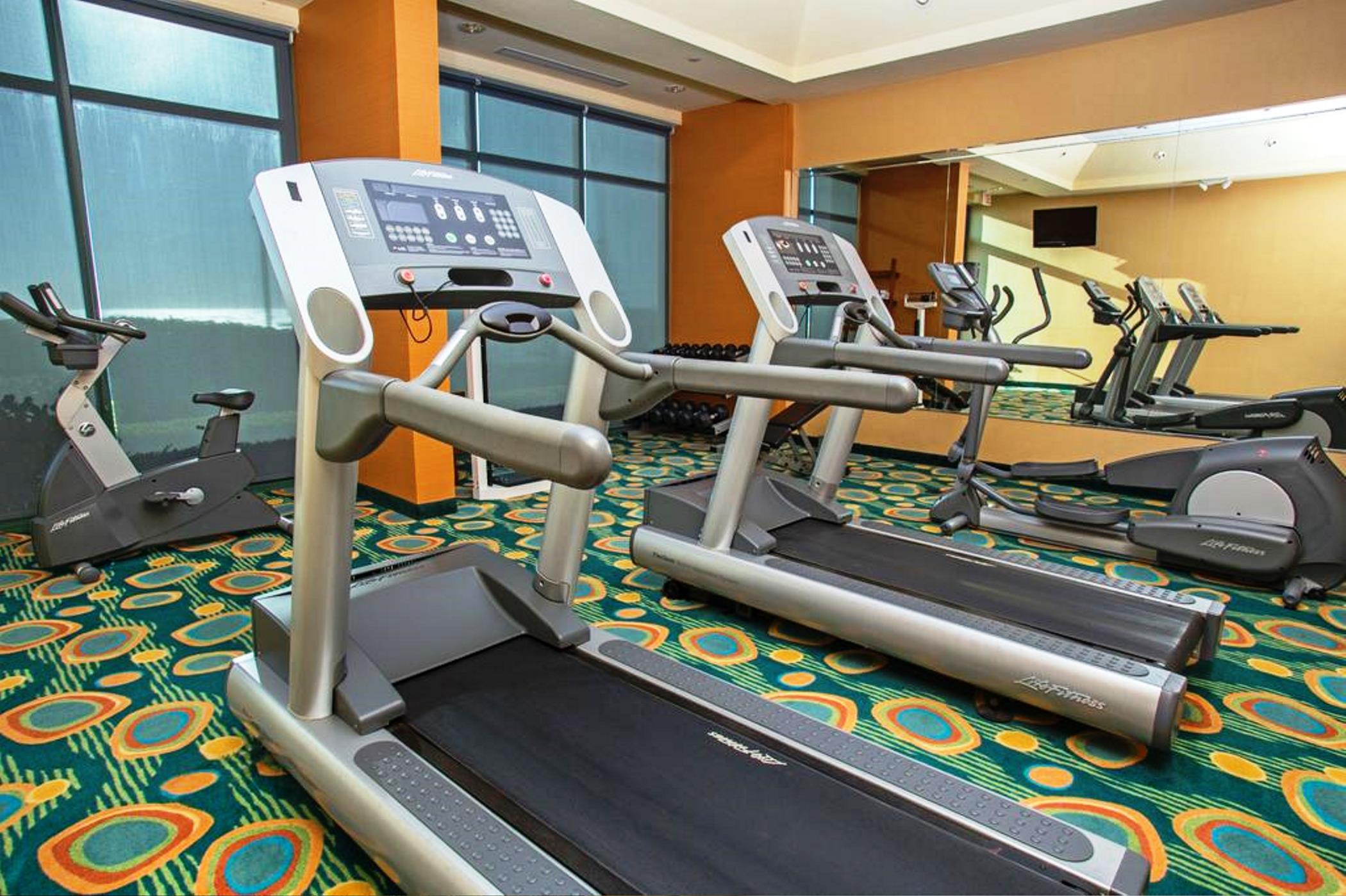 Holiday Inn Express Hotel & Suites Virginia Beach Oceanfront