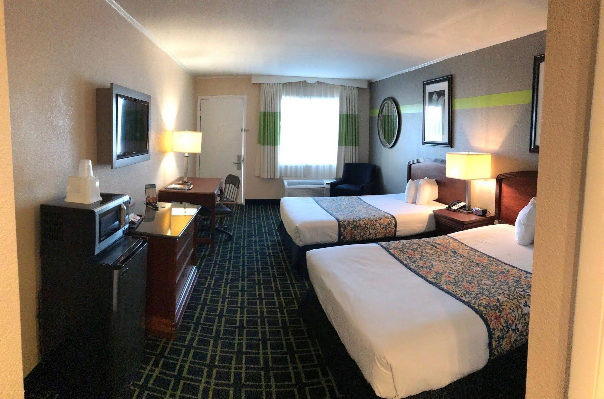 Magnuson Hotel Virginia Beach