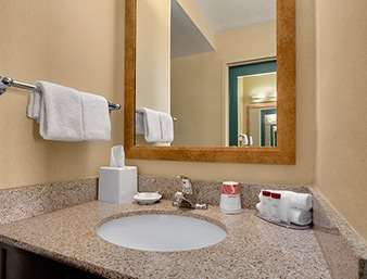 DoubleTree by Hilton Virginia Beach Oceanfront South