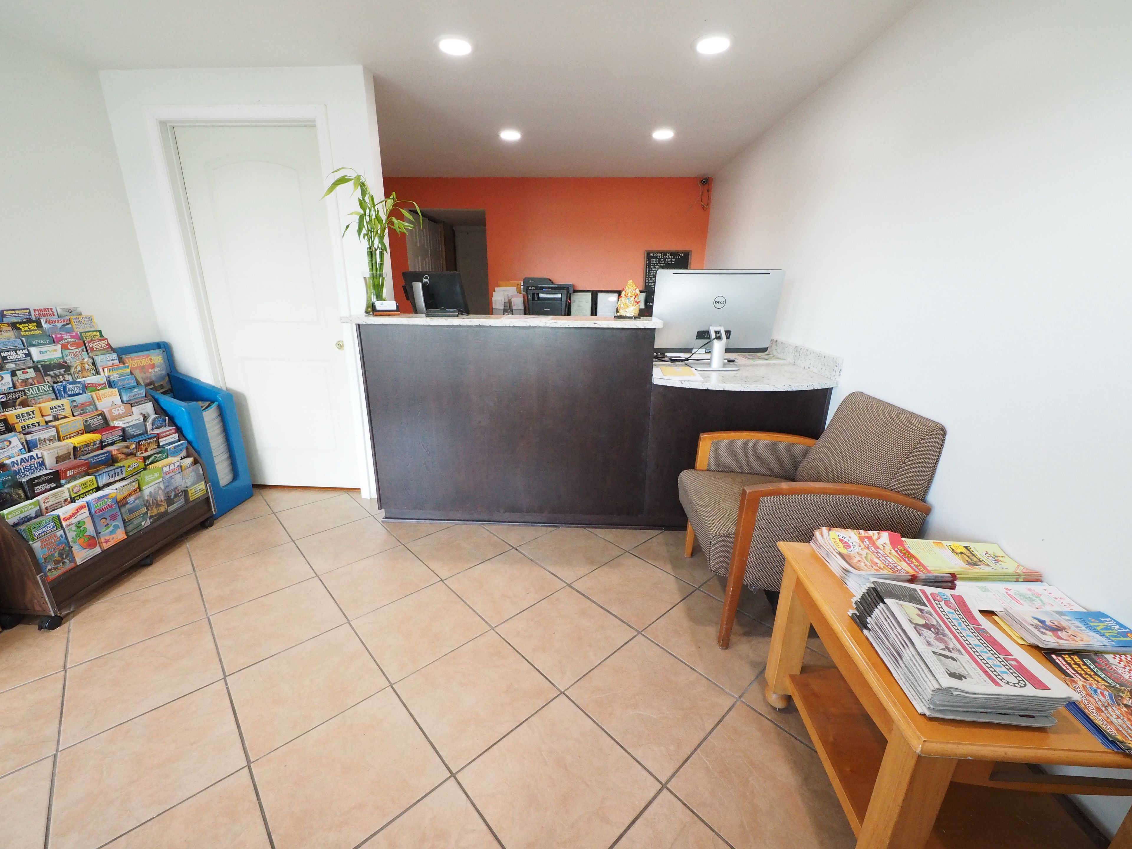 Seashire Inn & Suites