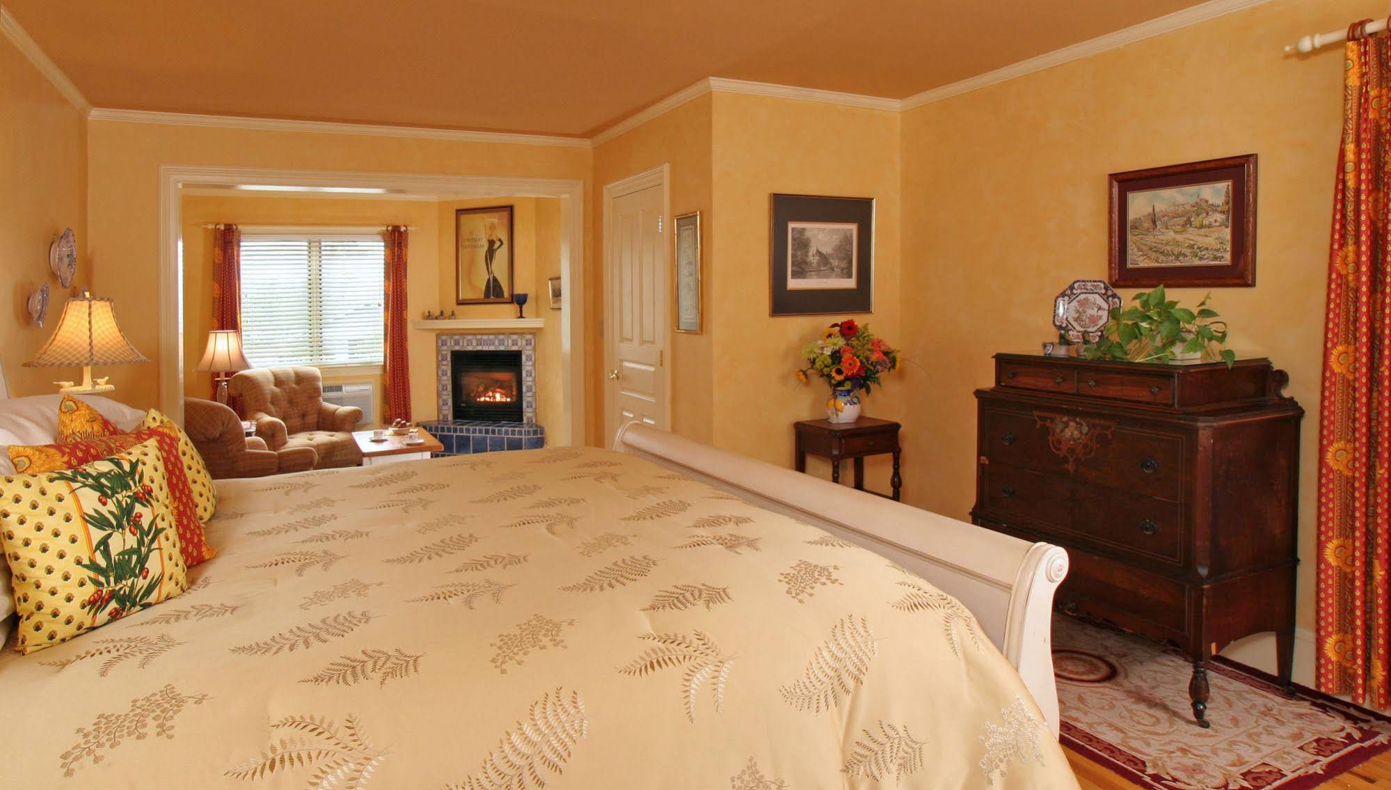 L'Auberge Provencale Bed & Breakfast