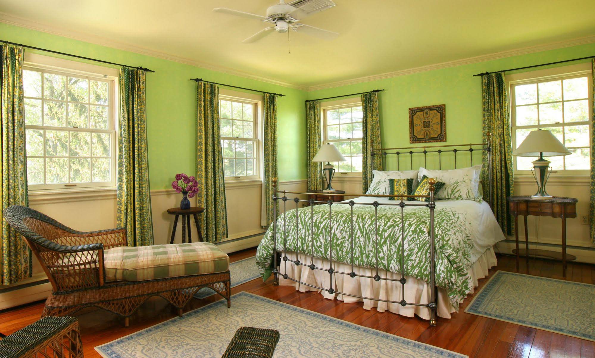 L'Auberge Provencale Bed & Breakfast