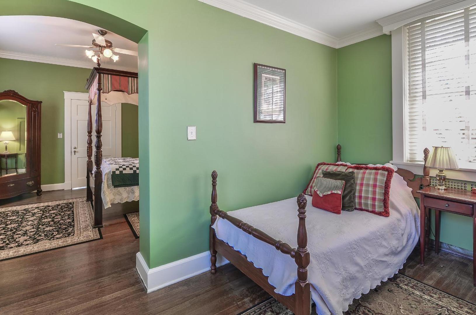 Cedars of Williamsburg Bed & Breakfast