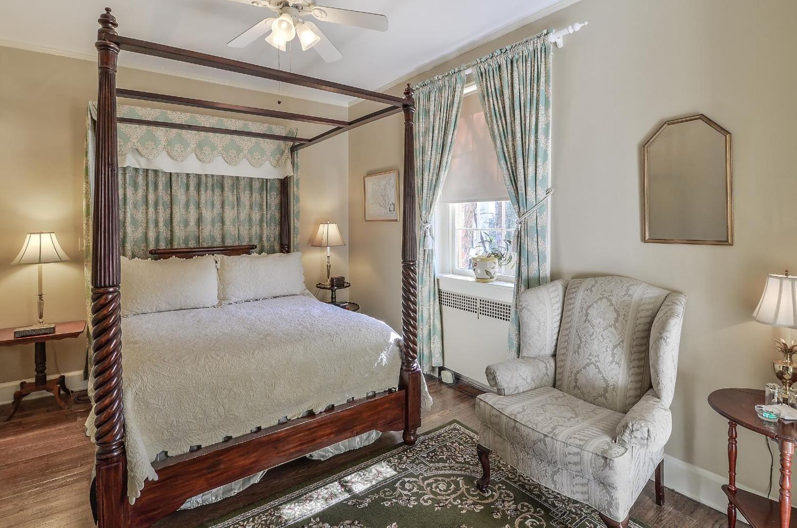 Cedars of Williamsburg Bed & Breakfast