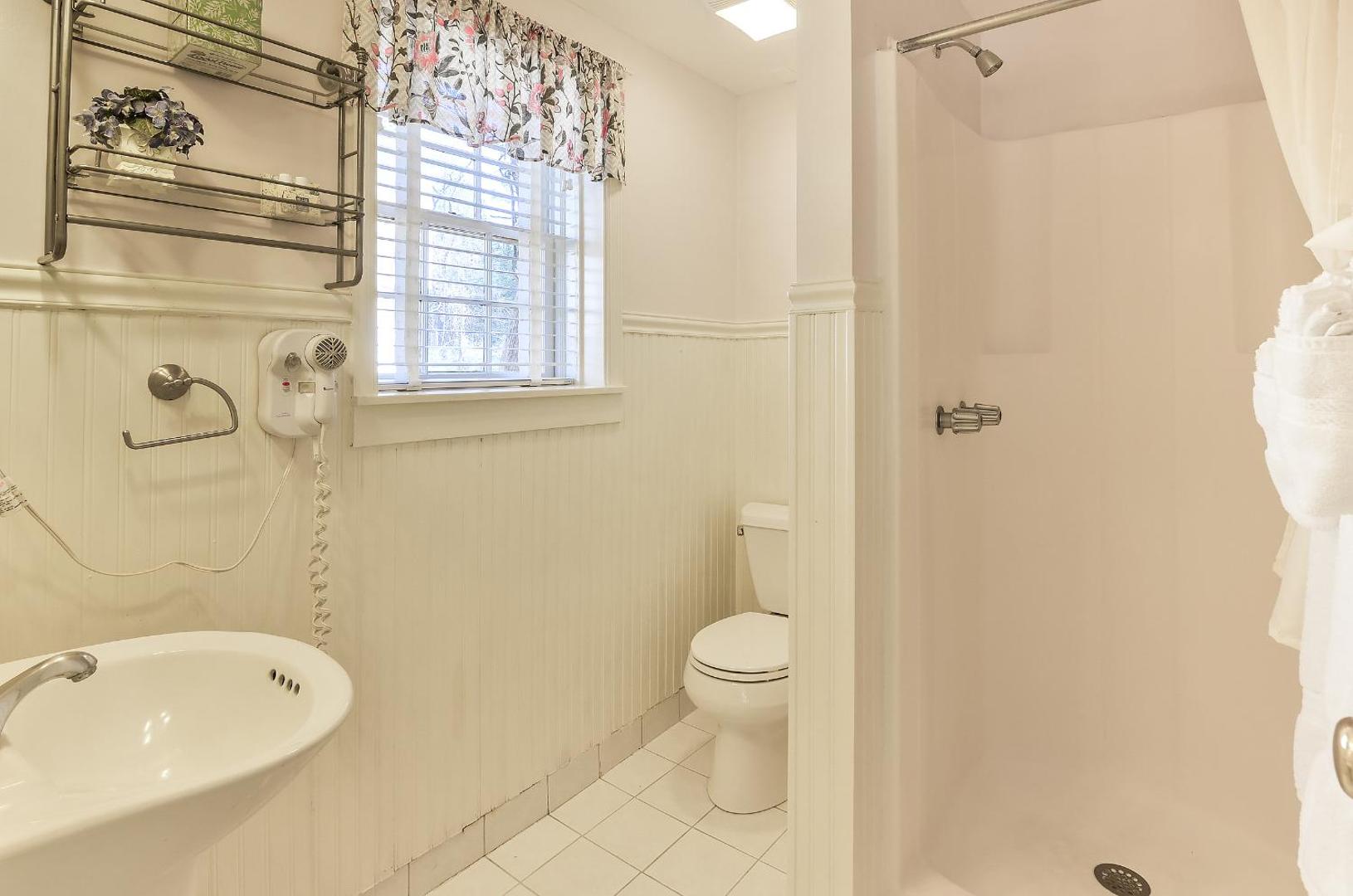 Cedars of Williamsburg Bed & Breakfast