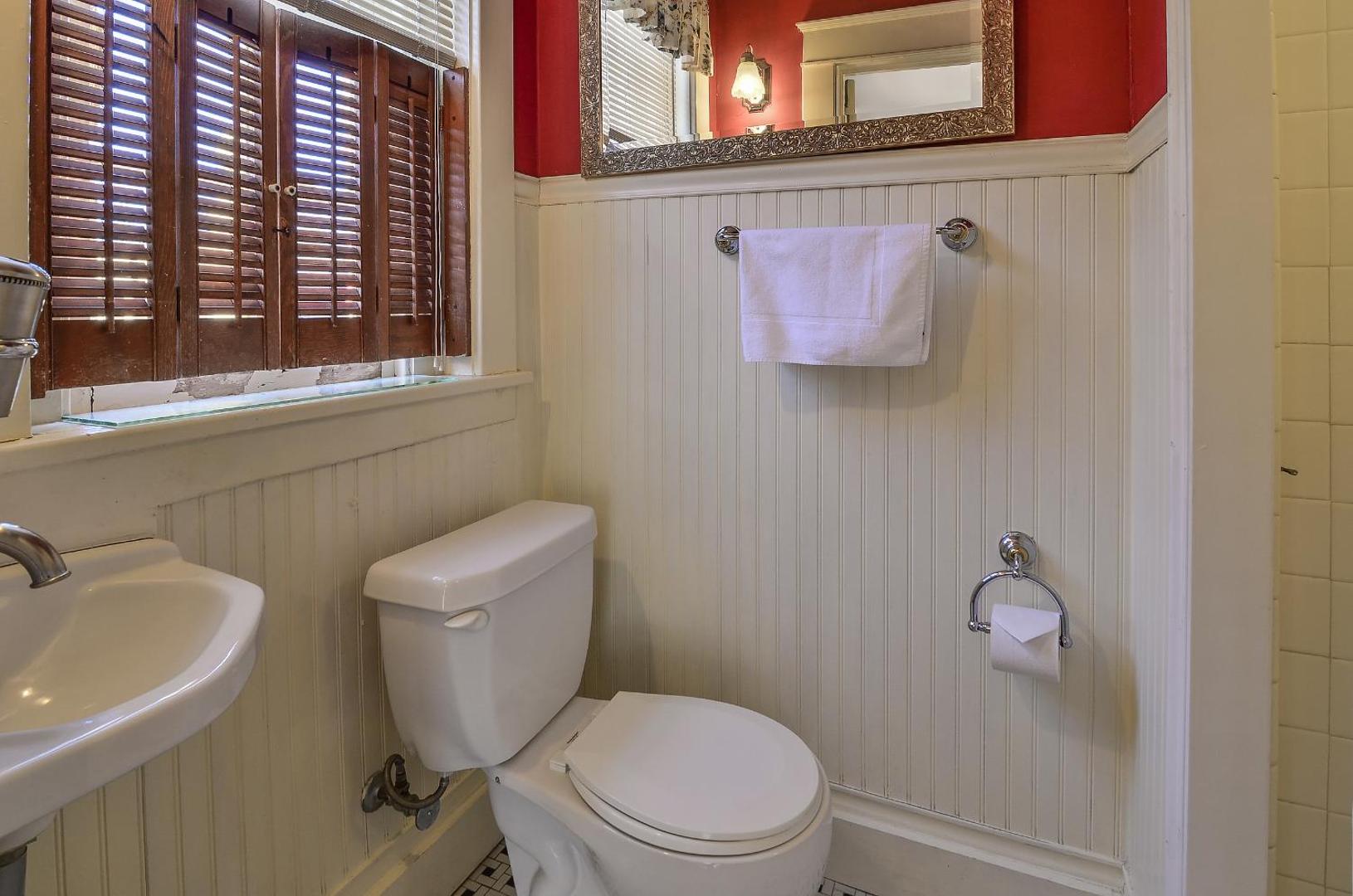Cedars of Williamsburg Bed & Breakfast