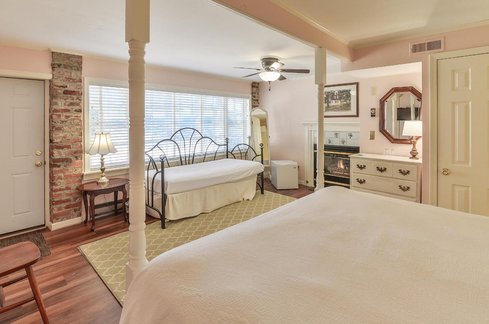 Cedars of Williamsburg Bed & Breakfast