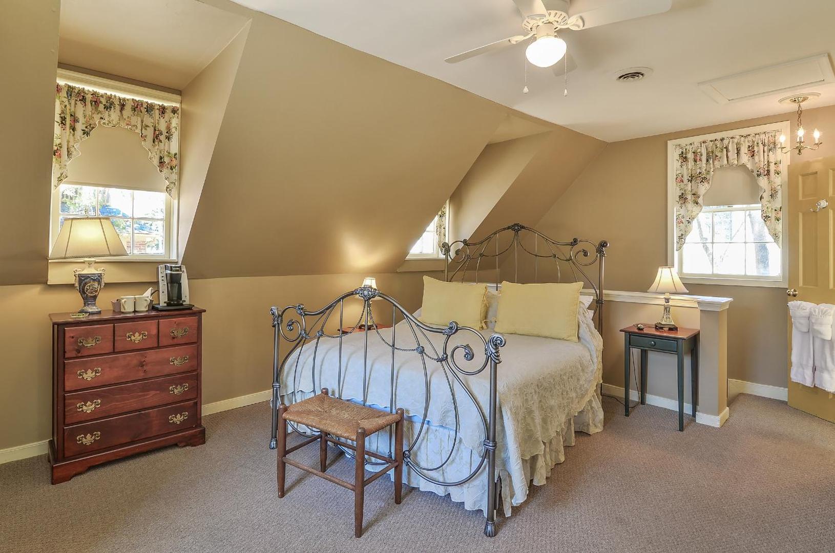Cedars of Williamsburg Bed & Breakfast