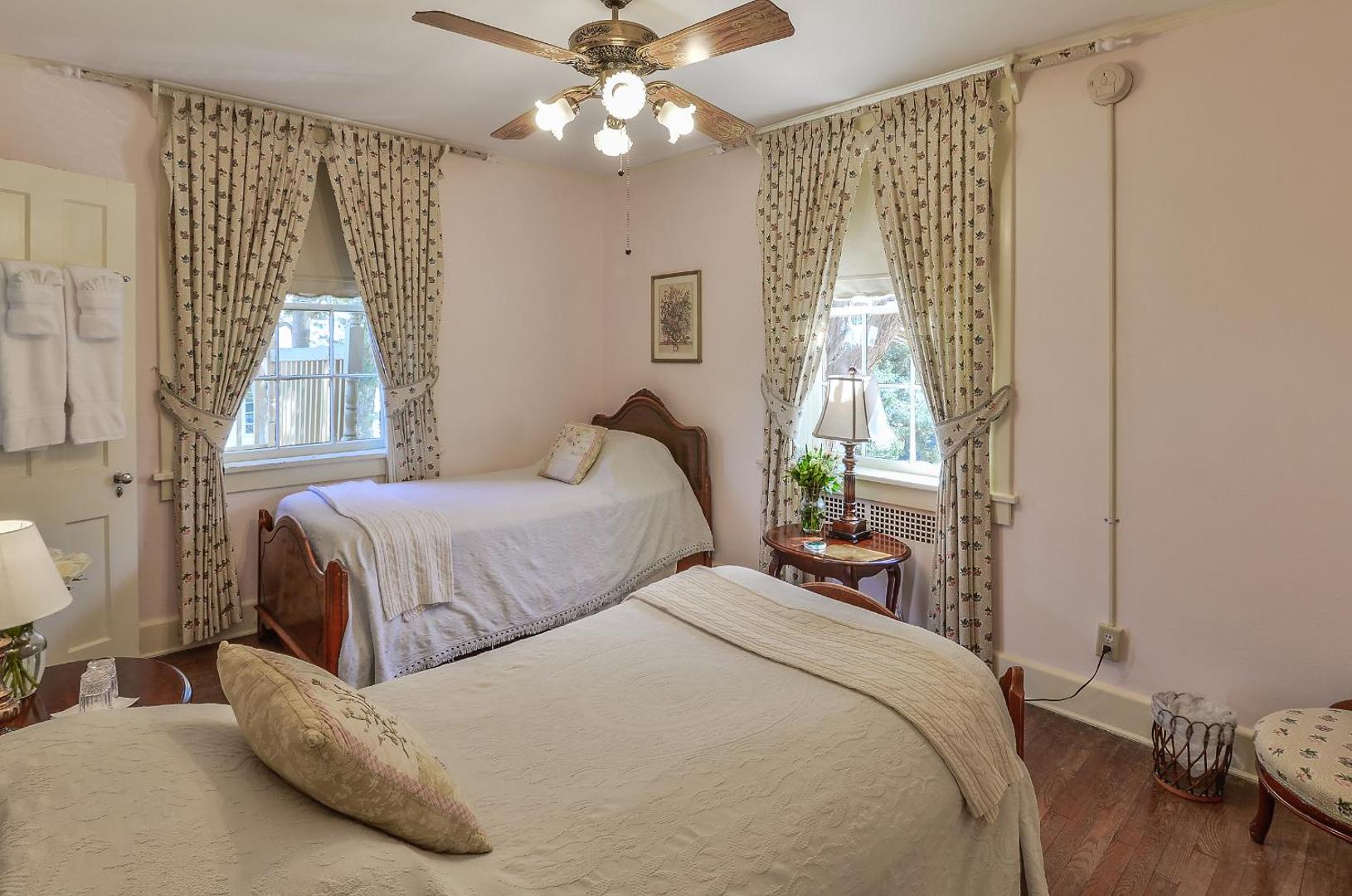 Cedars of Williamsburg Bed & Breakfast