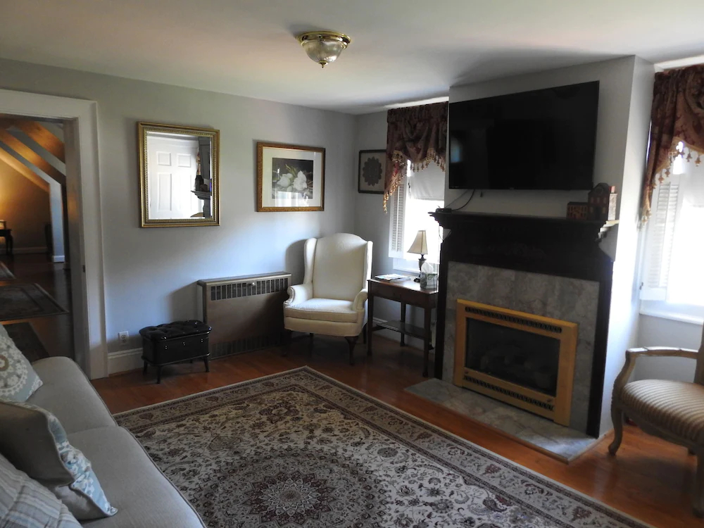 Magnolia Manor Bed and Breakfast Inn