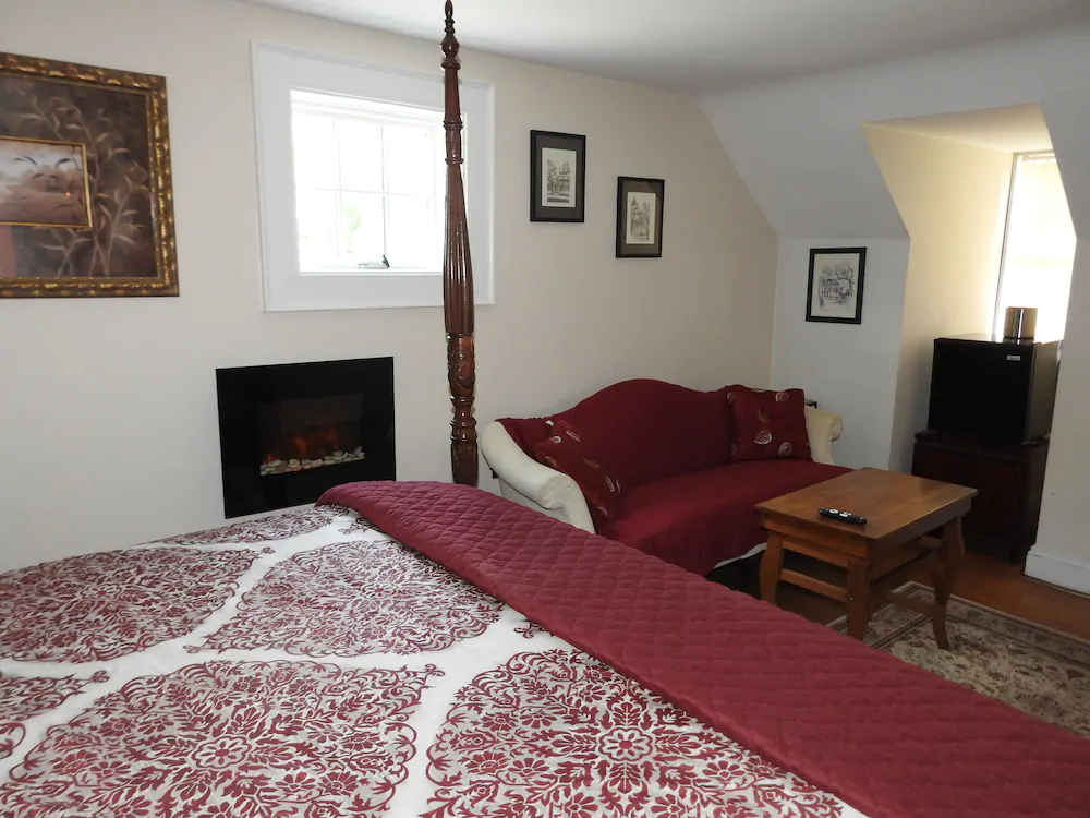 Magnolia Manor Bed and Breakfast Inn
