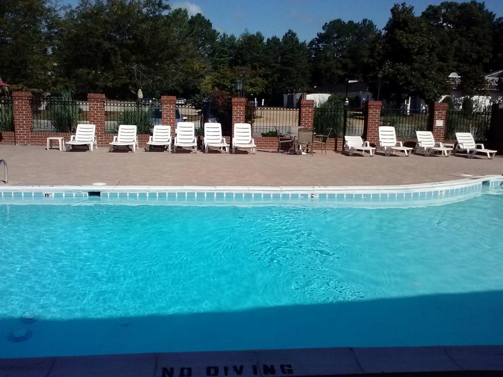 Rodeway Inn & Suites Williamsburg Central