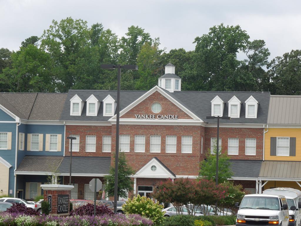 Capt. John Smith Inn