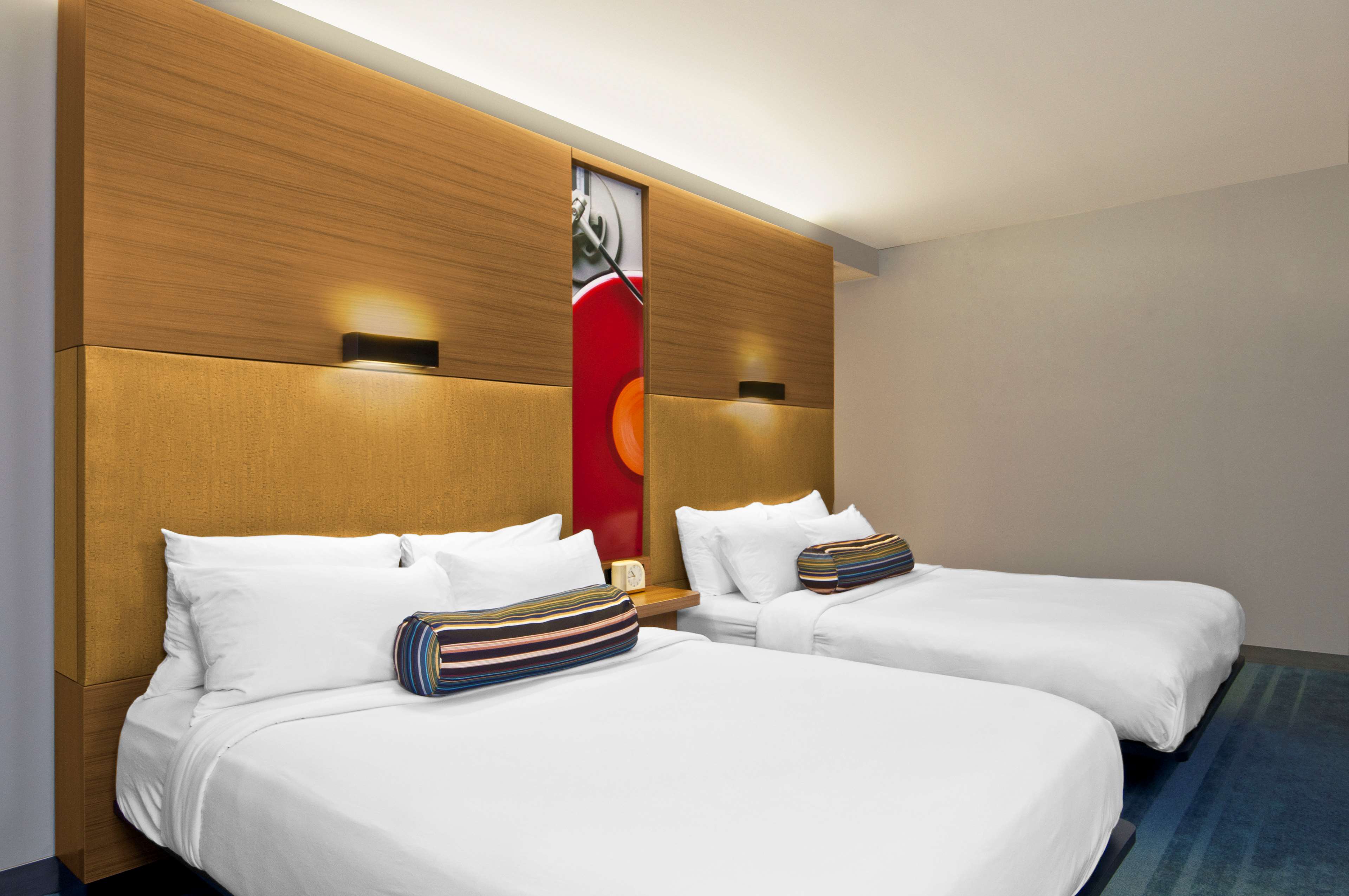 La Quinta Inn & Suites by Wyndham Winchester