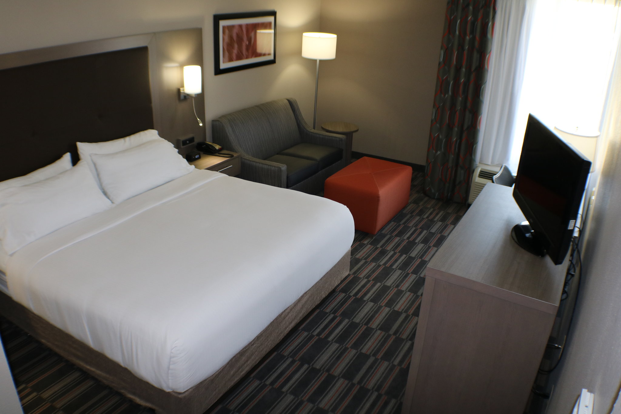 Holiday Inn Express Woodstock-Shenandoah Valley