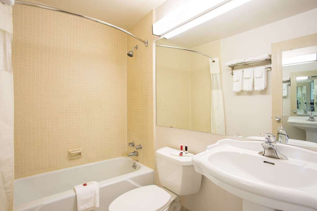 Travelodge by Wyndham Wytheville