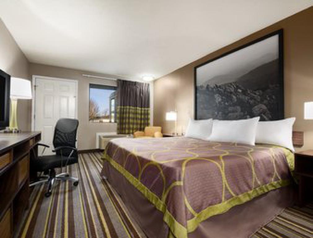 Super 8 by Wyndham Wytheville
