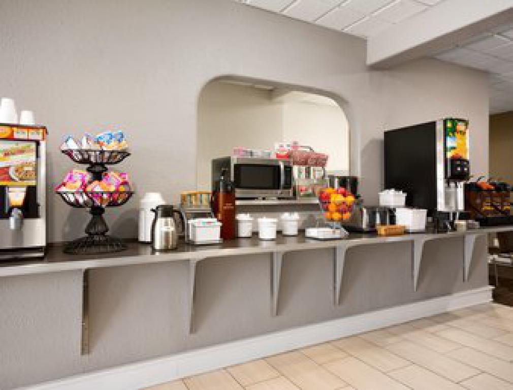Super 8 by Wyndham Wytheville