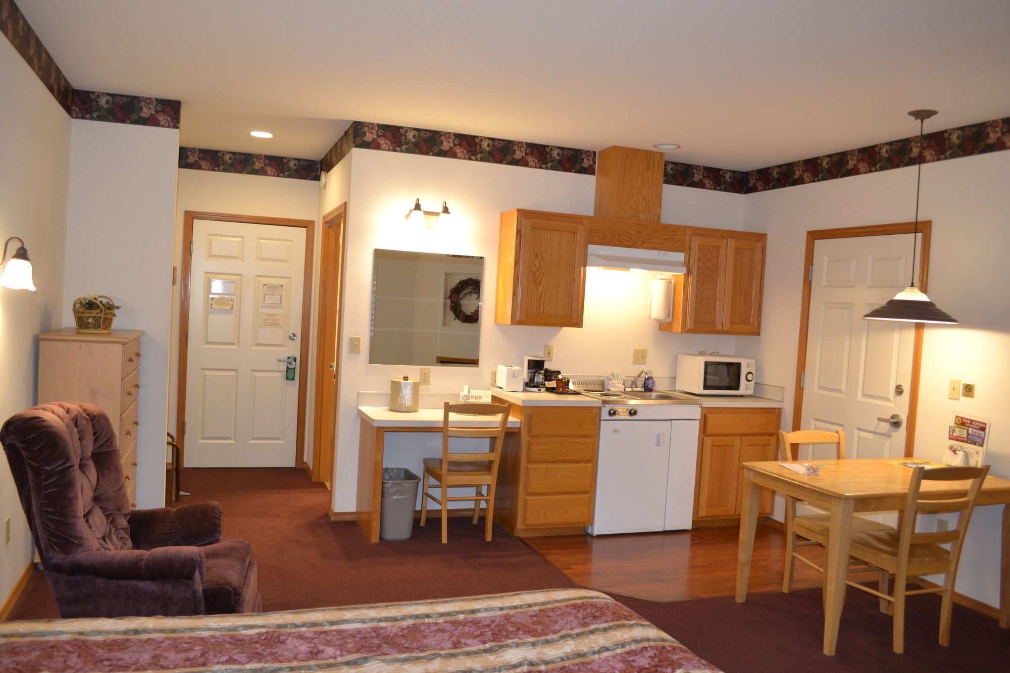 Anaco Bay Inn