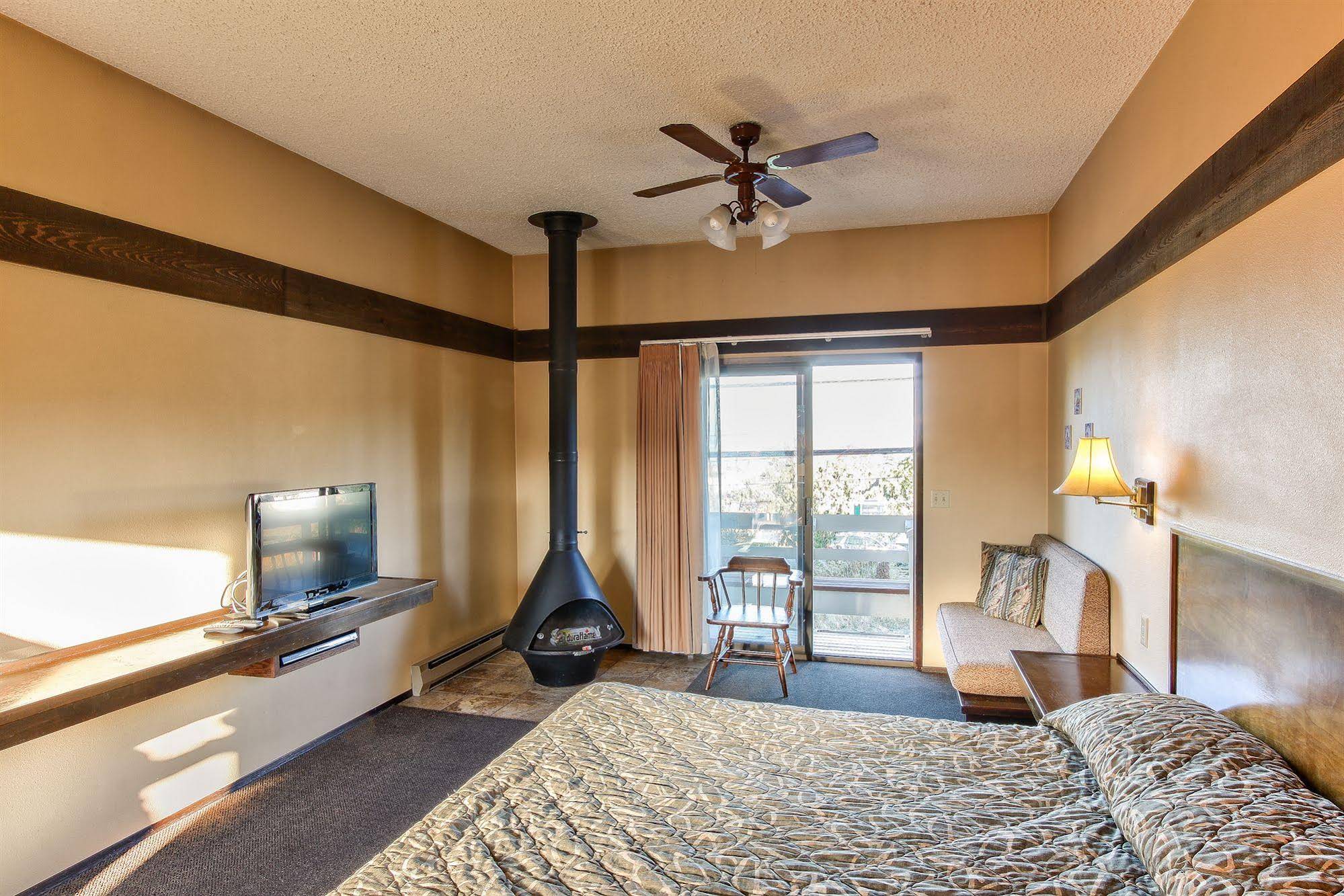 Islands Inn
