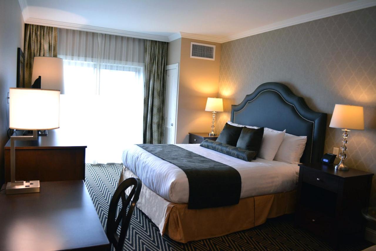 Majestic Inn & Spa