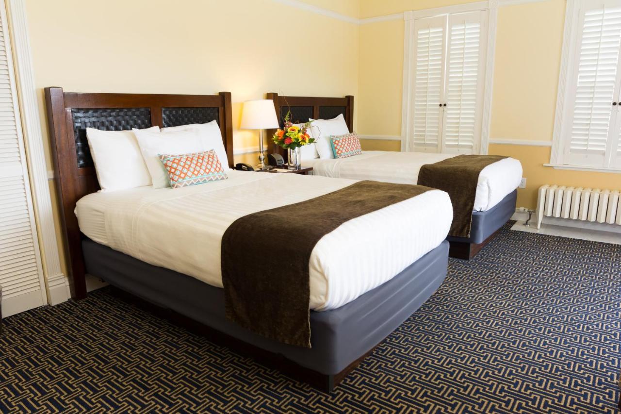 Majestic Inn & Spa