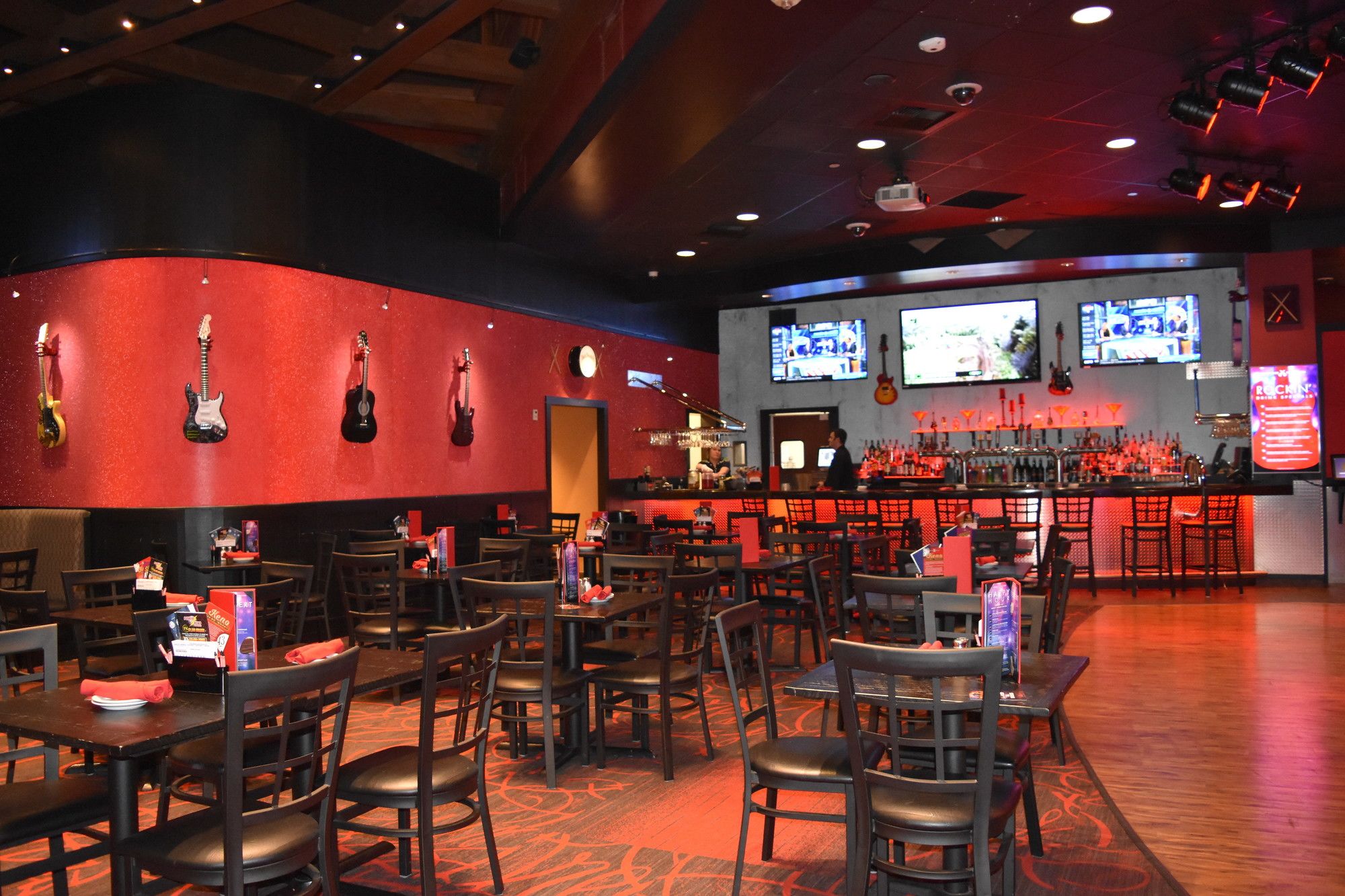 Angel of the Winds Casino Hotel
