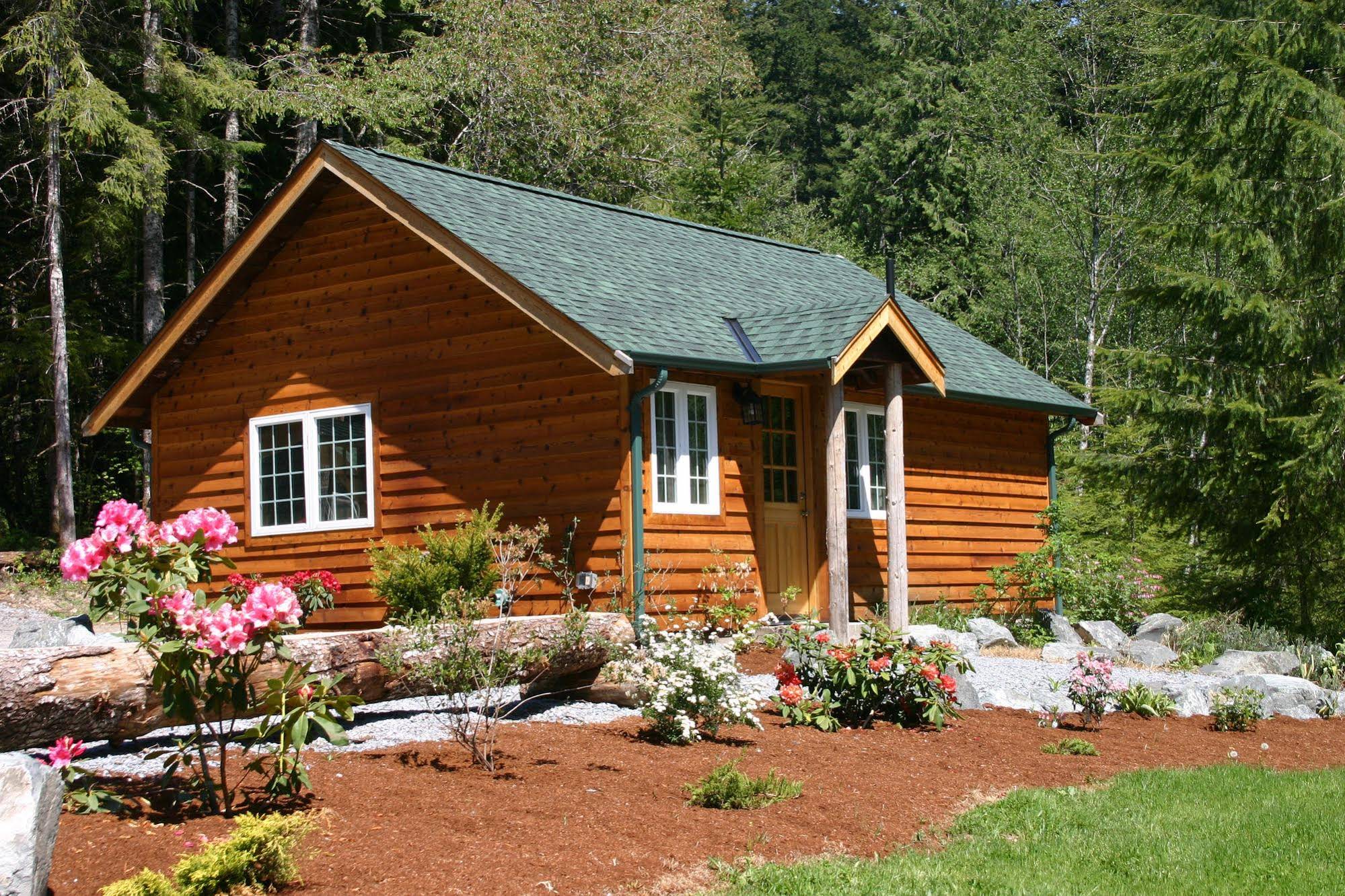 Copper Creek Inn, Cabins and Lodge
