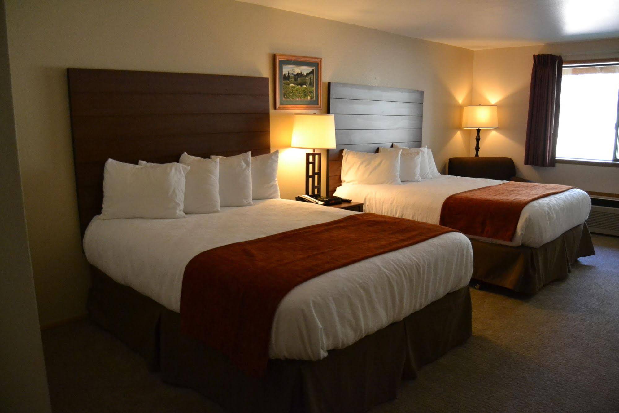 Nisqually Lodge